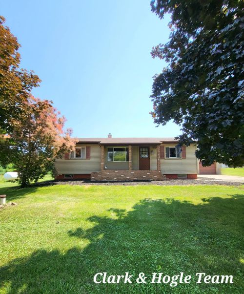 6713 S Loomis Rd, Dewitt, MI, 48820-9753 | Card Image