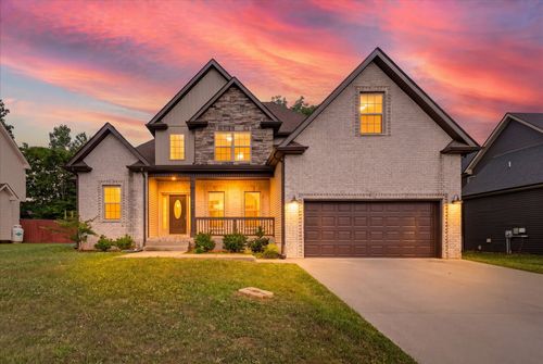 404 Glenstone Springs Dr, Clarksville, TN, 37043-5570 | Card Image