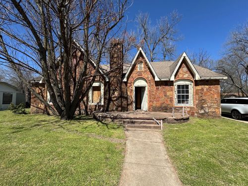 401 Pine Bluff St, Paris, TX, 75460-4380 | Card Image