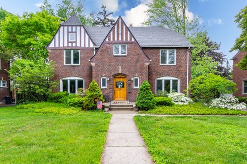 953 Berkshire Rd, Grosse Pointe Park, MI, 48230-1821 | Card Image