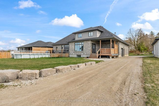 411 Jane St, House other with 7 bedrooms, 3 bathrooms and 10 parking in Palmerston ON | Image 46