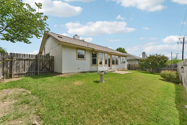 906 Jasmine Trl, House other with 3 bedrooms, 2 bathrooms and 4 parking in Georgetown TX | Image 24