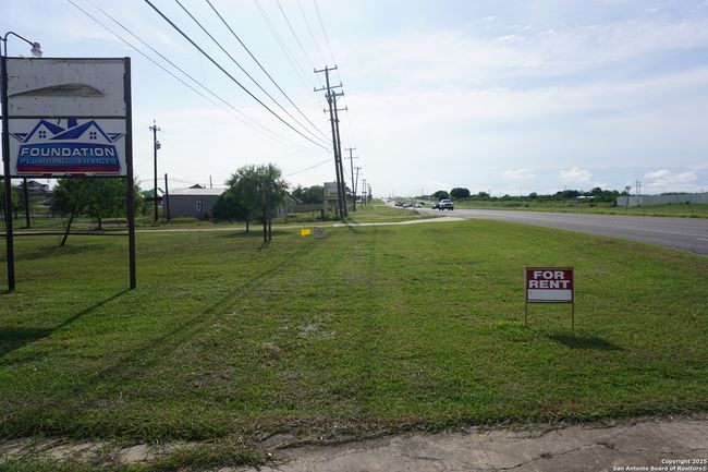 STE-1A - 9546 Us Highway 87 E, Home with 0 bedrooms, 0 bathrooms and null parking in San Antonio TX | Image 36