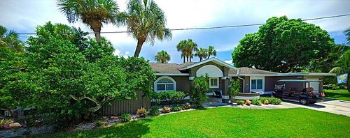 37 Bohenia Circle S, CLEARWATER BEACH, FL, 33767 | Card Image