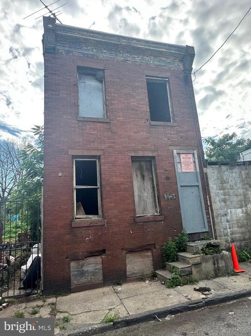 3942 Dell St, PHILADELPHIA, PA, 19140-2003 | Card Image