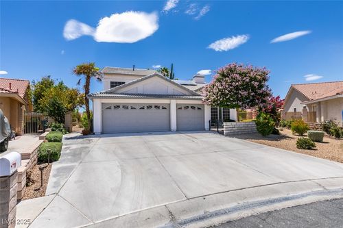 5505 Excelsior Springs Ln, Las Vegas, NV, 89130-2083 | Card Image