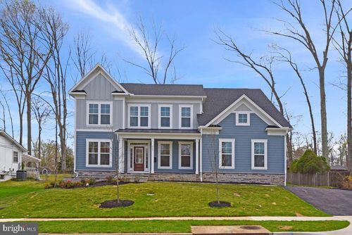 8205 Dabney Ave, SPRINGFIELD, VA, 22152-1807 | Card Image