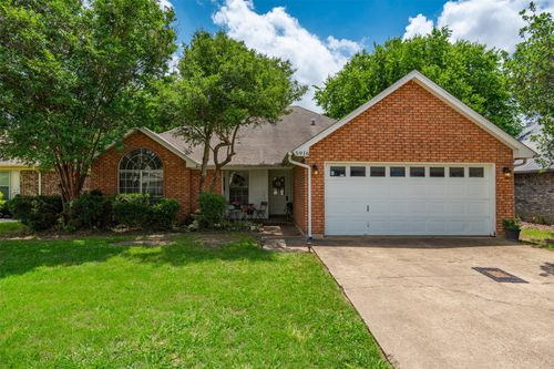 5916 Hillglen Dr, Watauga, TX, 76148-1354 | Card Image