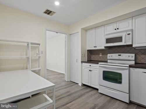 505-2 High Stepper Ct, PIKESVILLE, MD, 21208-6439 | Card Image