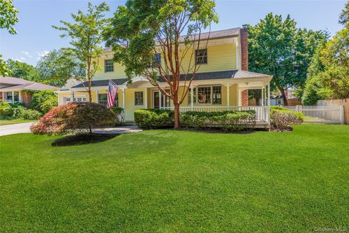 12 Rumford Rd, Kings Park, NY, 11754-4110 | Card Image