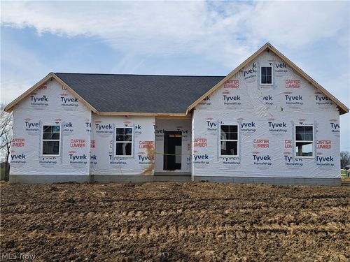 547 Woodlands Glen Ave, Hartville, OH, 44632-9246 | Card Image