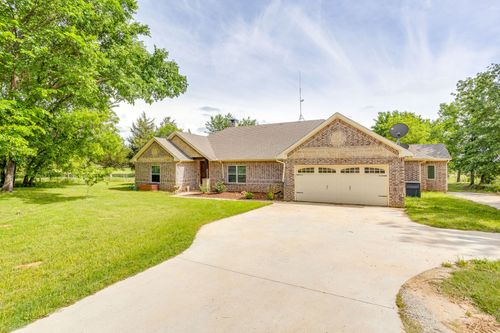 739 County Road 3696, Springtown, TX, 76082-3852 | Card Image