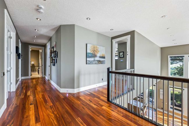2216 8 Street Ne, Home with 4 bedrooms, 4 bathrooms and 4 parking in Calgary AB | Image 21
