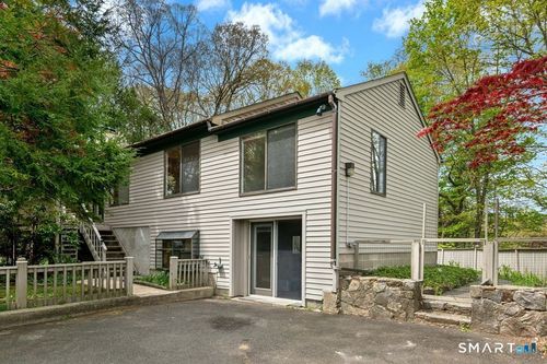9 Sylvan Dr, Ridgefield, CT, 06877-2215 | Card Image