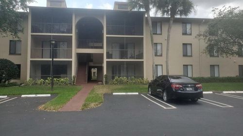 b3-203 Foxtail Dr, Greenacres, FL, 33415-6001 | Card Image