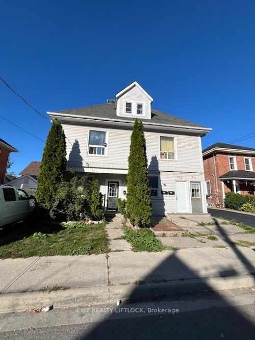 207 Stewart St, Peterborough, ON, K9J3M6 | Card Image