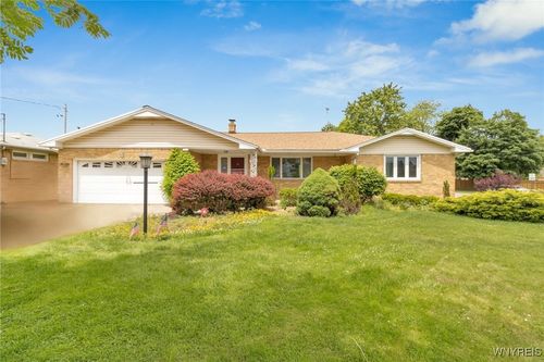 998 Wehrle Dr, Amherst, NY, 14221-7722 | Card Image
