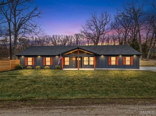 131 Great Oaks Dr, Wright City, MO, 63390-2434 | Card Image