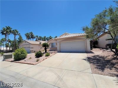 43 Pangloss Street, House other with 3 bedrooms, 2 bathrooms and null parking in Henderson NV | Image 3