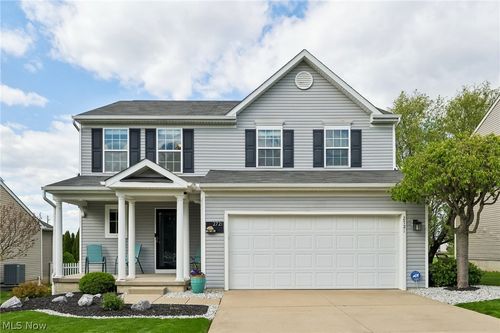 2721 Krska Place, Barberton, OH, 44203 | Card Image