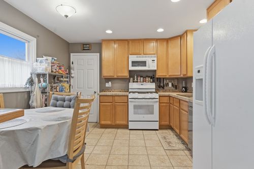 204 N Wabasso St, Minooka, IL, 60447-8802 | Card Image