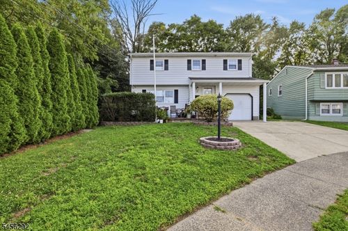 518 Orchard Pl, South Amboy, NJ, 08879-1522 | Card Image