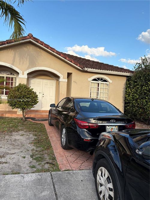6993-6993 W 5th Ct, Hialeah, FL, 33014-4944 | Card Image