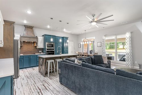 2006 Ethans Roar Rd, Blanchard, OK, 73010-3630 | Card Image