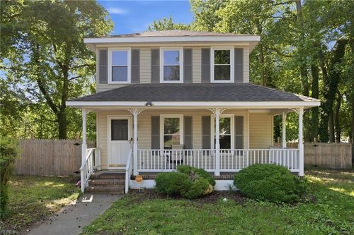 72 Ireland St, Hampton, VA, 23663-2152 | Card Image