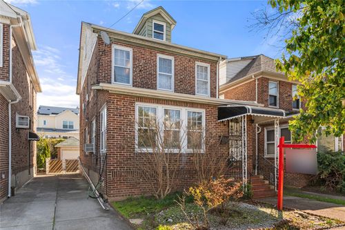 36-17 202nd St, Bayside, NY, 11361-1119 | Card Image