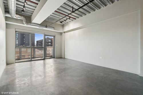 505-1241 N Milwaukee Ave, Chicago, IL, 60622-9305 | Card Image