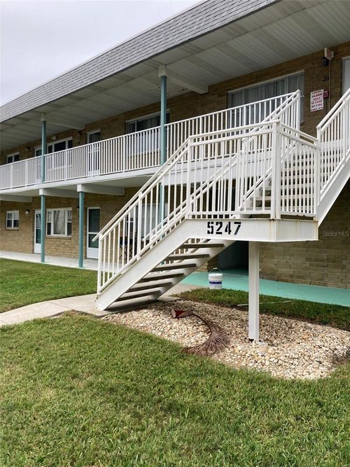 apt-18-5247 81st St N, St. Petersburg, FL, 33709-6204 | Card Image