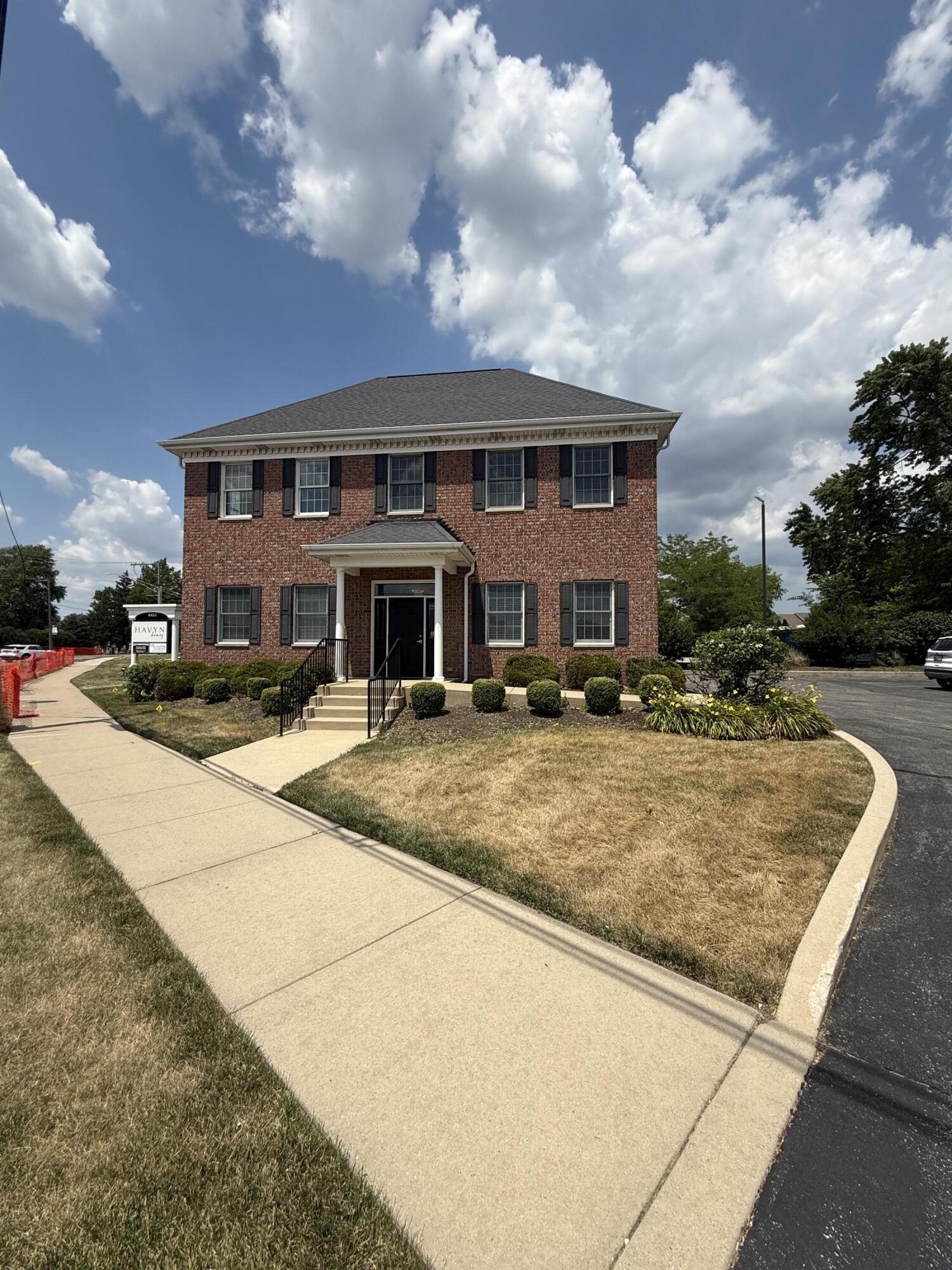 9421 Joliet St, Saint John, IN 46373