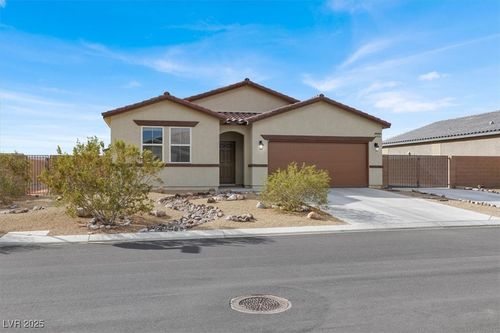 3645 E Moffat Ave, Pahrump, NV, 89061-0181 | Card Image