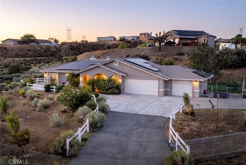 8071 Anaconda Avenue, Hesperia, CA, 92344 | Card Image