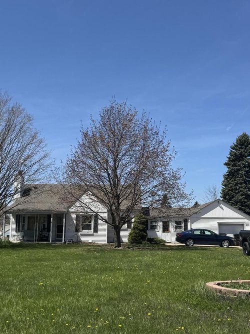4571 S Ahmedi Avenue, Saint Francis, WI, 53235 | Card Image