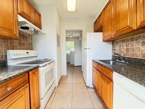 2525-2527 N 23rd Ave, Hollywood, FL, 33020-1609 | Card Image
