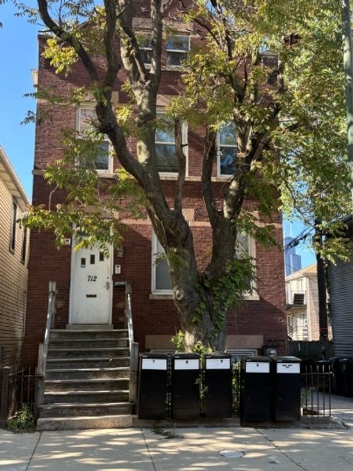 3-712 W 17th Street, Chicago, IL, 60616 | Card Image