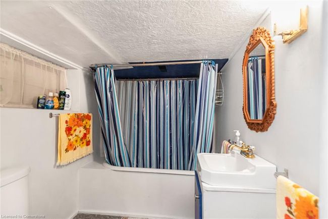 44 Arthur Ave N, House other with 4 bedrooms, 2 bathrooms and 2 parking in Hamilton ON | Image 34