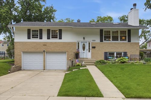 1049 Fosket Dr, Palatine, IL, 60074-5615 | Card Image