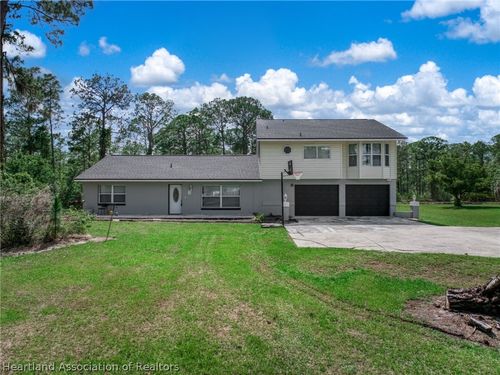 5731 Wolf Lake Rd, Sebring, FL, 33875-8056 | Card Image