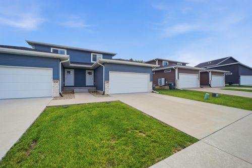 4240 Mourning Dove Drive, Waterloo, IA, 50702 | Card Image