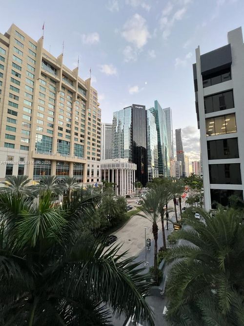 apt-1812-1050 Brickell Ave, Miami, FL, 33131-3908 | Card Image