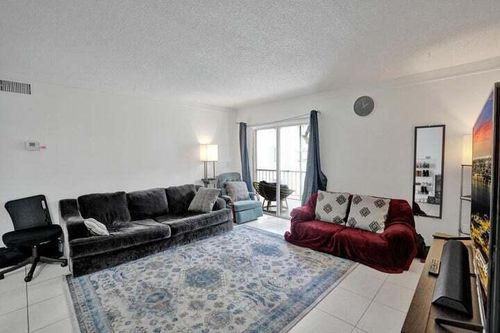 0240-636 Nw 13th St, Boca Raton, FL, 33486-2480 | Card Image