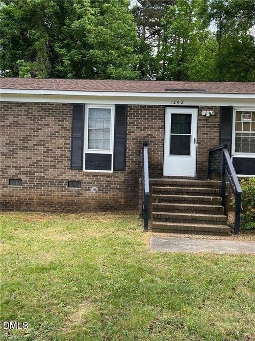 1242 Woodbriar Ave, Greensboro, NC, 27405-5360 | Card Image