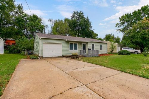 15315 Fuller Ave, Grandview, MO, 64030-4558 | Card Image