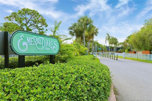 408-5662 Se Windsong Ln, Stuart, FL, 34997-8201 | Card Image