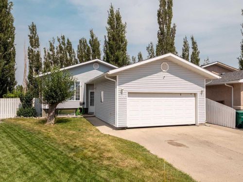 204 Mount Rundle Rd W, Lethbridge, AB, T1K7E9 | Card Image