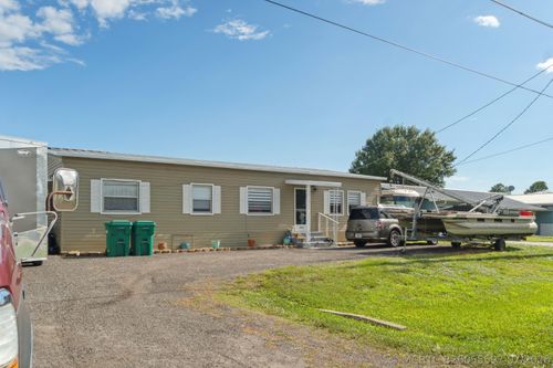 2522 Se 29th St, Okeechobee, FL, 34974-6457 | Card Image