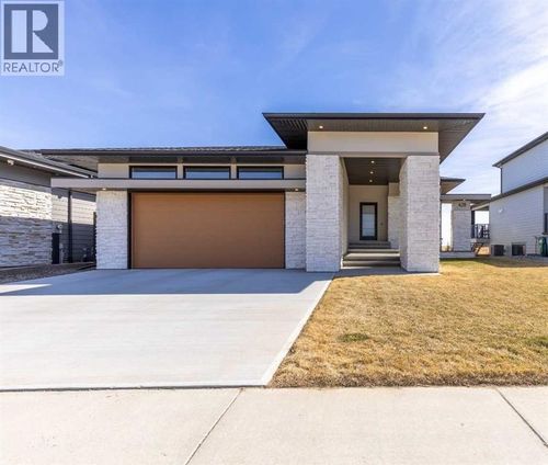 428 Canyon Ridge Cir W, Lethbridge, AB, T1K8K3 | Card Image